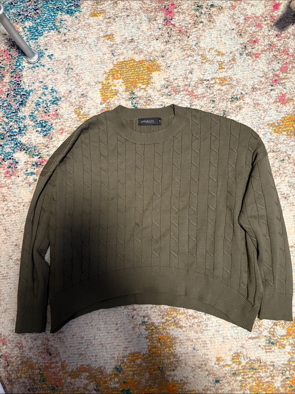 Apparalel cable knit sweater